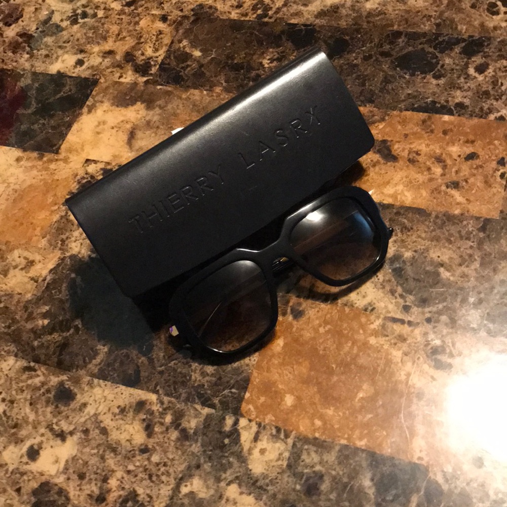 Authentic Thierry lasry sunglasses ( unisex )
